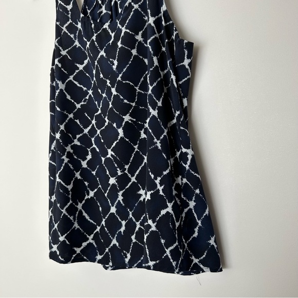 Forever 21 Windowpane Sleeveless Blouse - Picture 4 of 11